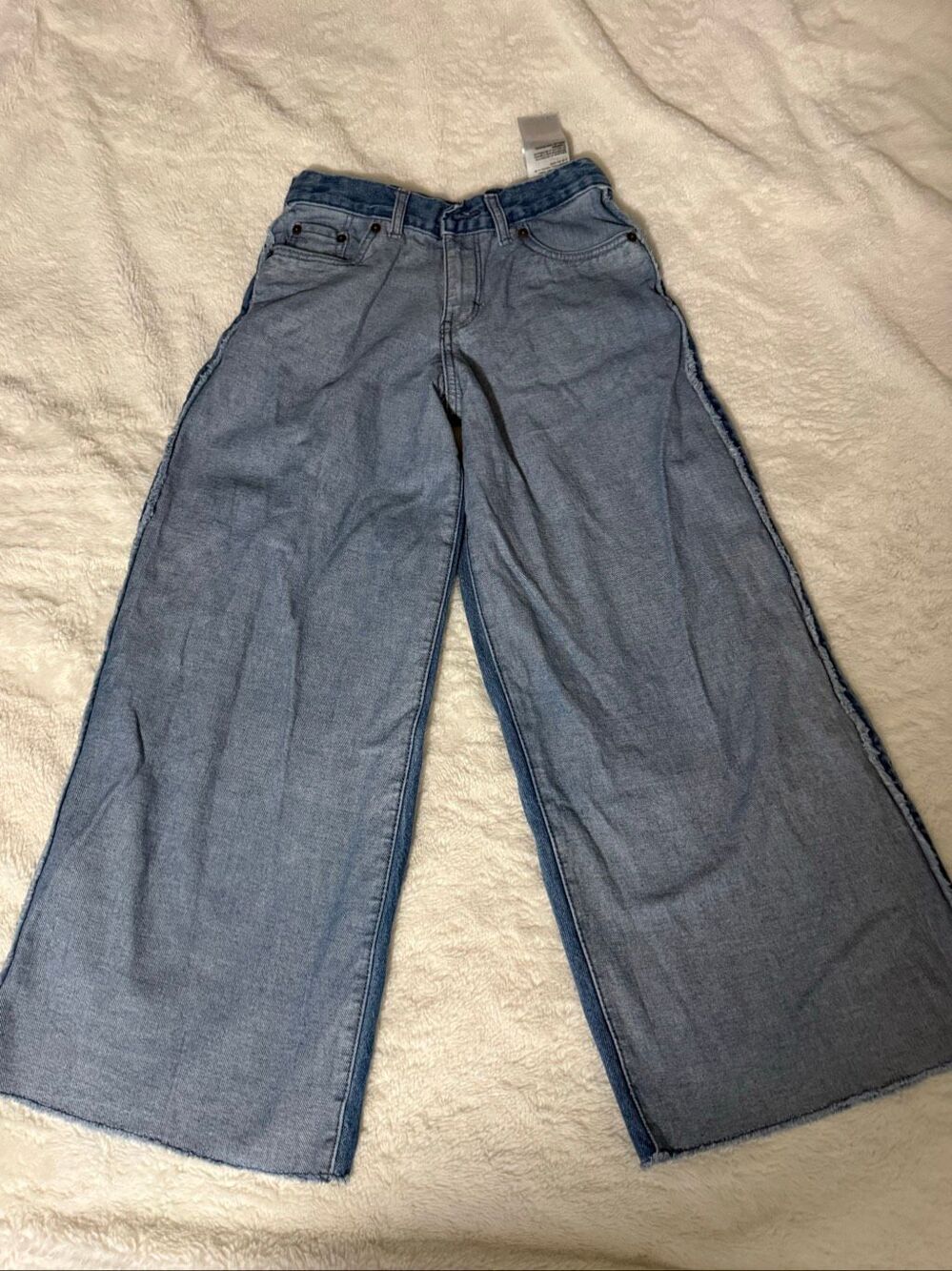 Levi’s ’94 Baggy Wide Leg Jeans kids Size 10 Two Tone Inside Out Raw Hem